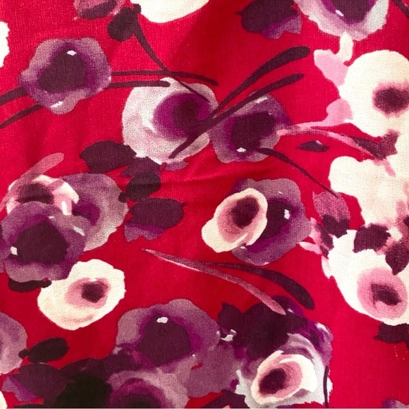 CALVIN KLEIN Red Blouse w/ Purple & White Floral Pattern - Medium - Picture 4 of 9